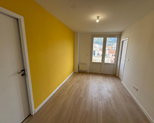 Pièce rénovée – villa à Toulon